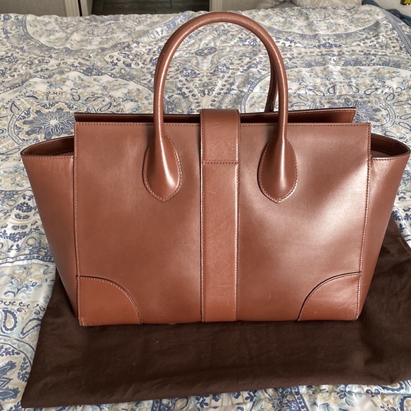 Gucci Lady Buckle Handbag - Picture 2 of 10